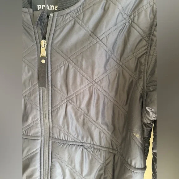 Prana Esla Charcoal Quilted Puffer Jacket *NEW WITH TAGS* - Picture 3 of 16